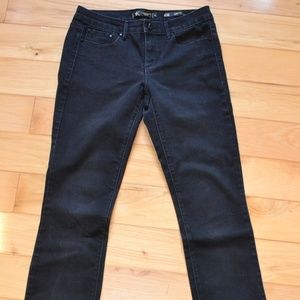 Kardashian jeans 4 Kim curvy straight black denim